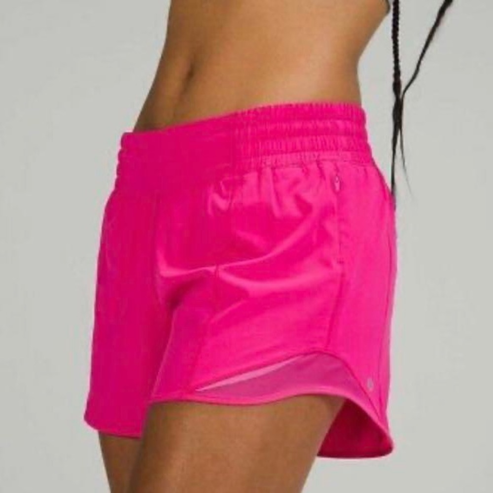 Lululemon Hotty Hot Short 4" - Sonic Pink- Size 8